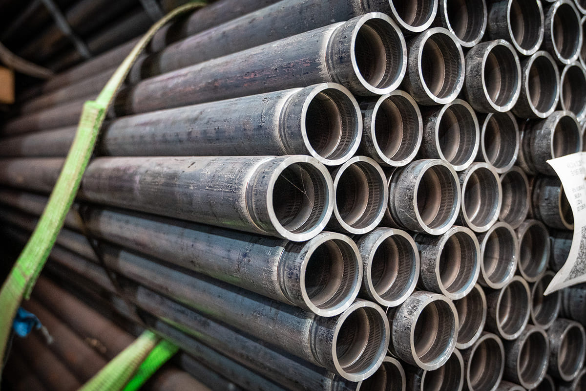 Close-up - Steel tubes with Victaulic groove