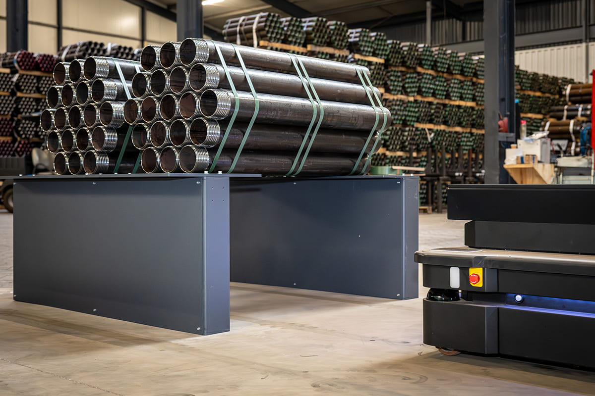 Bundles of screw injection piles installed